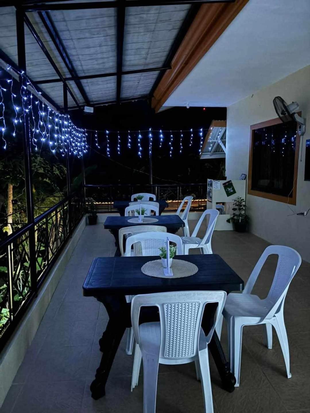 Andresas Homestay Loboc Exteriör bild