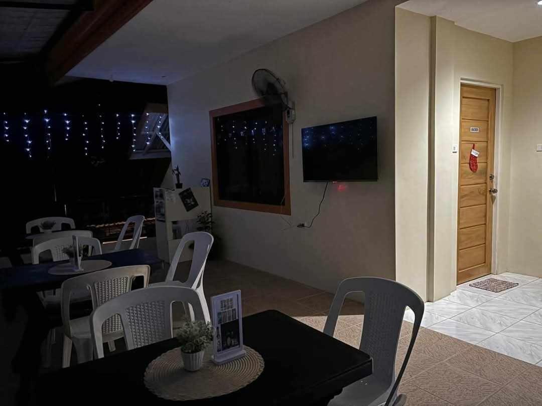 Andresas Homestay Loboc Exteriör bild