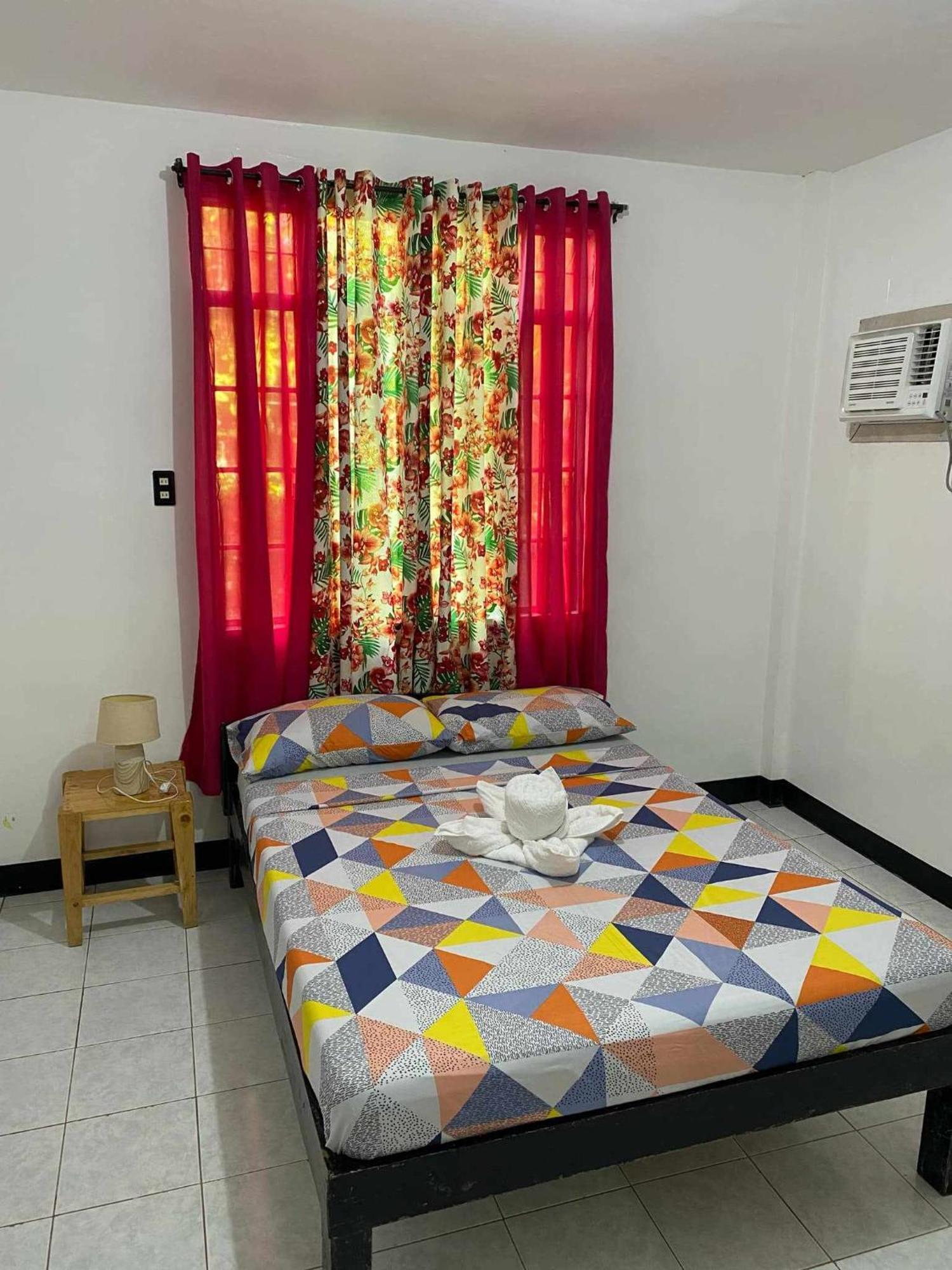 Andresas Homestay Loboc Exteriör bild