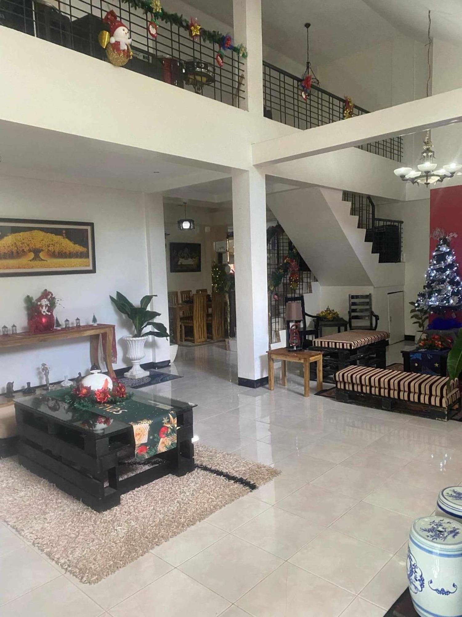 Andresas Homestay Loboc Exteriör bild