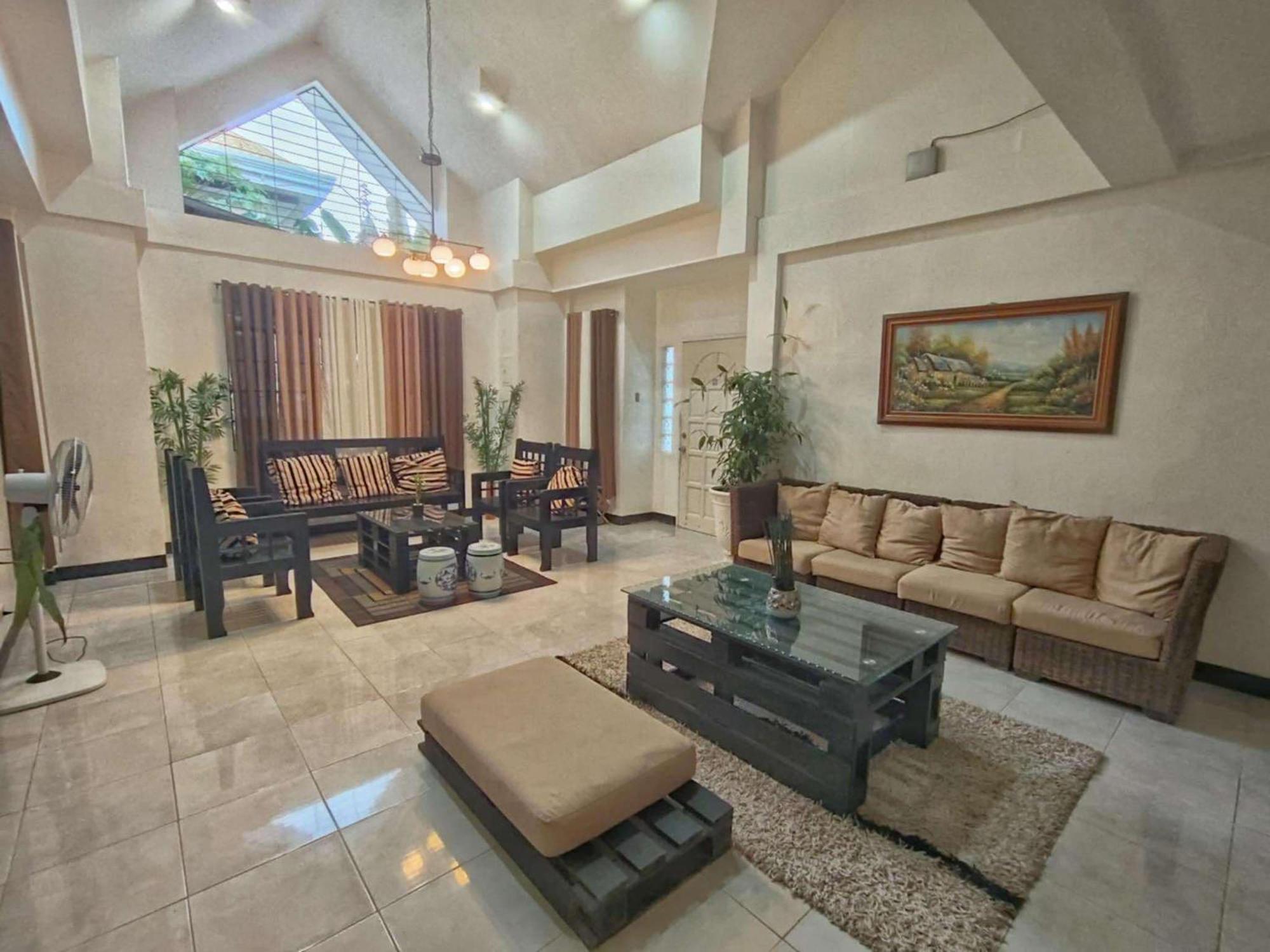 Andresas Homestay Loboc Exteriör bild