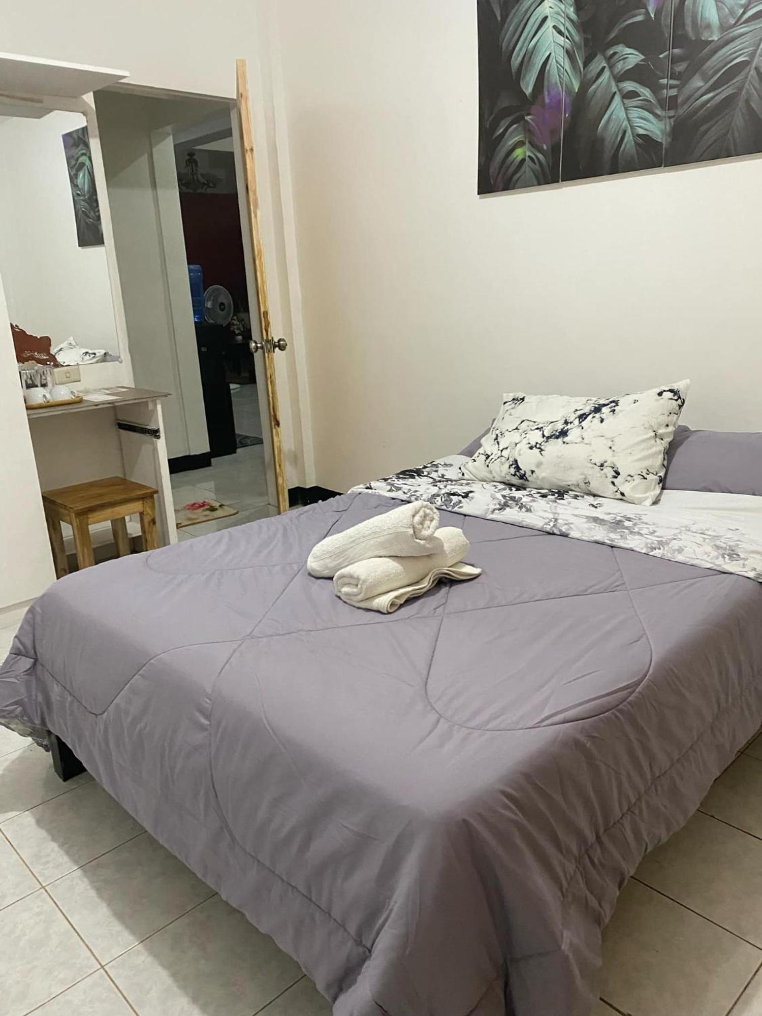 Andresas Homestay Loboc Exteriör bild
